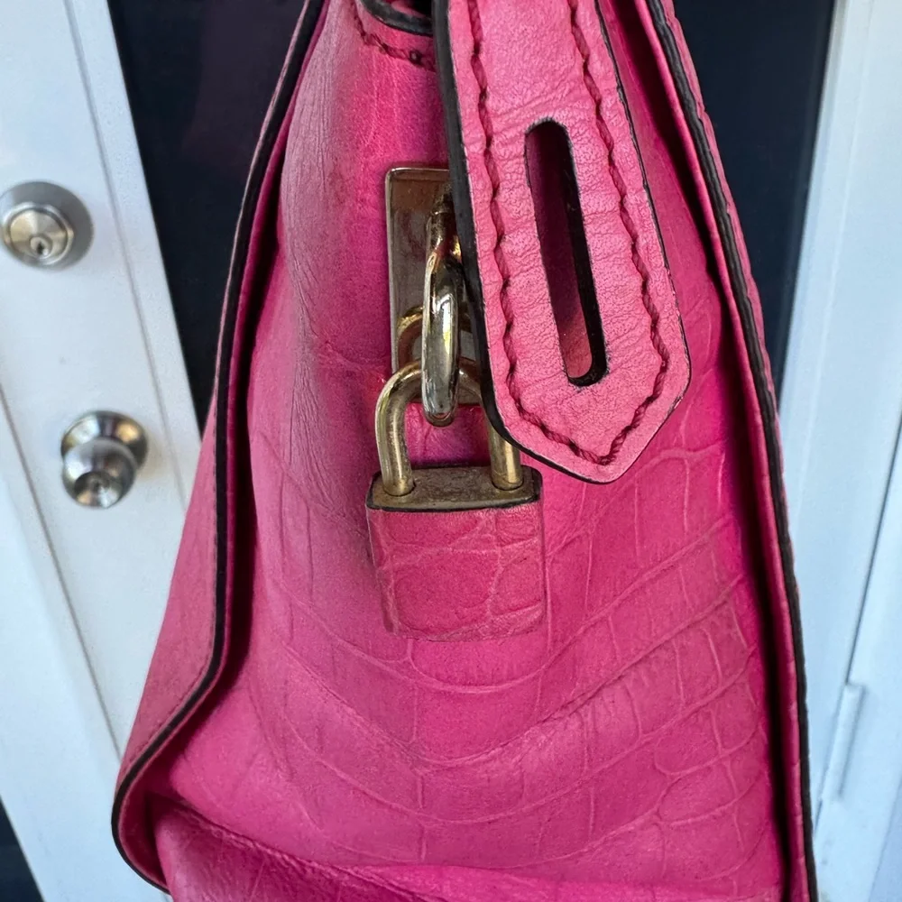 MCM Pink Croc Embossed Leather Zip Satchel 🔐 - Picture 8 of 15